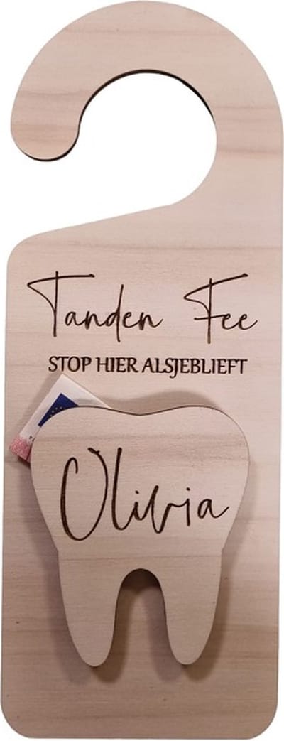 houten standaardje met Liefste oma - Infinity/oneindigheid teken met droogbloemen - Moederdag