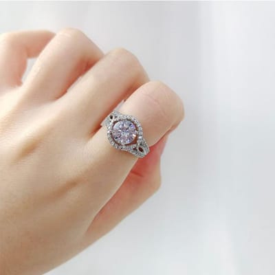 Elegante Ronde Kristallen Kruis Verstrengelde Koperen Ring Micro Gezet Strass Zirconia Voor Vrouwen Feest Bruiloft Cocktail Sieraden 10 beige