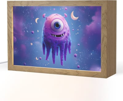 Nachtlampje 30x20 cm - Kinder lampje - Monster - Ruimte - Sterren - Paars - Tafellamp kinderkamer - Slaapkamer lamp - Bedlamp kinderen - Kinderlampje stopcontact - Wandlamp babykamer - Nachtlampjes