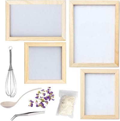 Set van 10 Papieren Schermen voor Papier Maken met Houten Malen, Gedroogde Bloemen en Accessoires zoals Lepel en Pincet