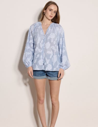 Geborduurde bloemen- en streepjesblouse