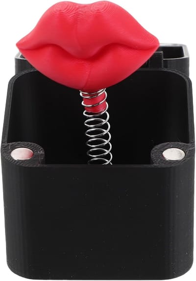 Grappige geschenkdoos - Valentijnsdag grappige geschenkdoos - Rode lippen in een doos - 5x5 cm - Grappig speelgoed - Vurig rode lippen - Grappig cadeau voor volwassenen - Leuk feestcadeau - Zwart