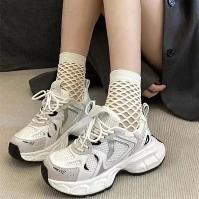 Lichtgewicht sportieve hardloopschoenen voor dames lente nieuw mesh campusstijl Forrest Gump daddy alles-match casual trendy schoenen door 37 white