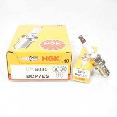 Bougie d'allumage NGK pour moto Cagiva 600 Canyon 1998 BCP7ES Par 10 Neuf