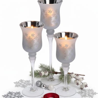 Lomera Luxe Kandelaren Set - Glazen Kandelaren - Kandelaar Set - Kerst Kaars - Set Van 3 - Kerst Kandelaren - Woonkamer Decoratie - Kerstdecoratie - Glazen Kaarsenstandaard - Luxe Sfeer Decor - Kaarsenhouder Kerst