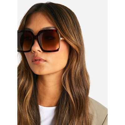 boohoo Dames Vierkante Oversized Zonnebril met Schildpadschildpatroon | Brown