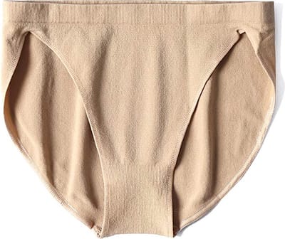 Dancer Dancewear® | Dans / Ballet onderbroek | Naadloos ondergoed | Onzichtbaar onderbroekje | Beige | Maat 110/116 - Child I