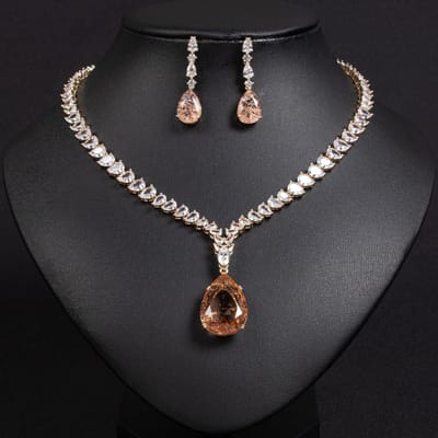 Dames Lichte Luxe Design Elegante Waterdruppel Kwast Ketting Oorbellen Set Modieus En Veelzijdig Uniek Designgevoel Set black