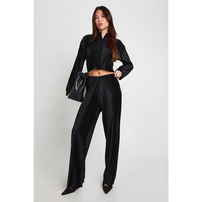 boohoo Dames Plisse Boxy Cropped Top met knoopsluiting in de lange mouwen | Black | Maat: 6