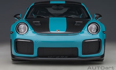 Porsche 911 (991.2) GT2 RS Weissach Package - 1:18 - AUTOart