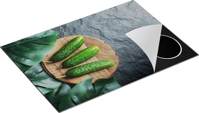 Chefcare Inductie Beschermer Komkommers met Bladeren op Zwarter Marmer - 75x50 cm - Afdekplaat Inductie - Kookplaat Beschermer - Inductie Mat