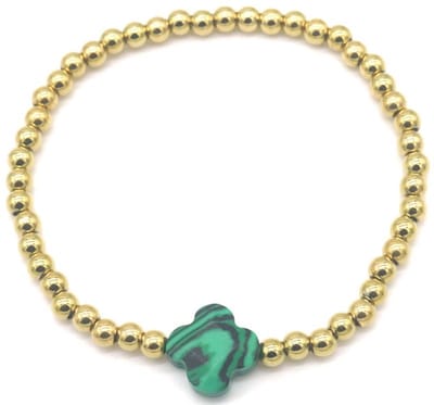 Kralenarmband - kralen - armband -sieraad - accessoire - elastiek - klavertje - vier - groen - geluk - hip - trendy - tijdloos - chique - feest - cadeau - geschenk - dames - heren - unisex