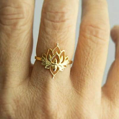 Huitan Romantisch Lotusbloem Design Dames Vingerring Luxe Goudkleur/Zilverkleur Bruid Bruiloft Accessoires Esthetische Sieraden 7 brown