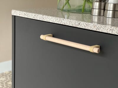 Home 3D ® - Handgrepen Beige - 2 Stuks - 128mm - Beukenhout – Gemaakt in Nederland - Inclusief Schroeven – Voor Keuken, Kast en Meubel