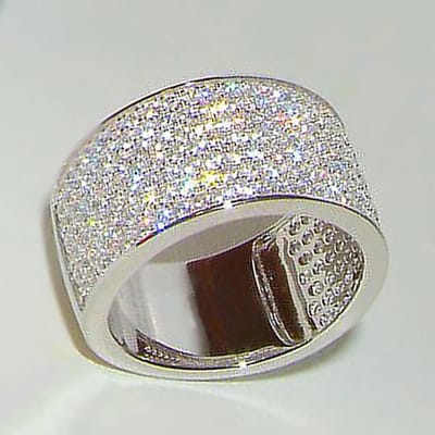 Huitan Pavé CZ Hoge Kwaliteit Kleur Damesring Eenvoudig Ontwerp Bling Bruid Bruiloft Oorbellen Fancy Party Sieraden voor Vrouwen 9 gray