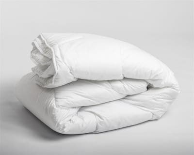 Hoogwaardige 4-Seizoen Eenpersoons Dekbed | 140x200 | Comfortabel En Zacht | Drukknopen