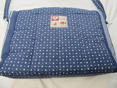 Bebe confort ,luiertas ,  Nurcerytas blauw hartje , met kussen