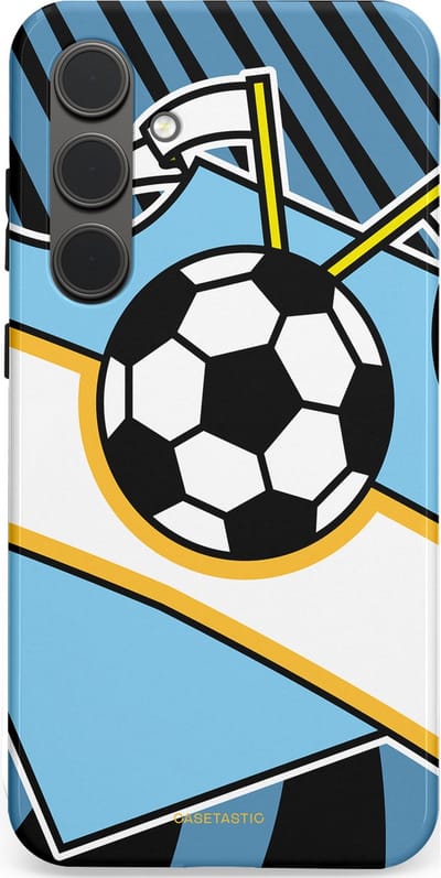Casetastic hoesje geschikt voor Samsung Galaxy S24 Plus - Dubbellaagse bescherming - Kampioensbal - Fashion Case - Lichtblauw Zwart Wit