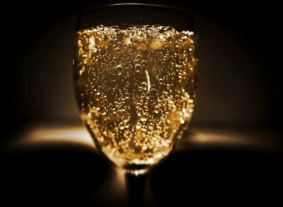 CANVASDOEK CHAMPAGNE BUBBELS | Wanddecoratie | 30 CM x 20 CM | Canvas | Foto op canvas | Aan de muur