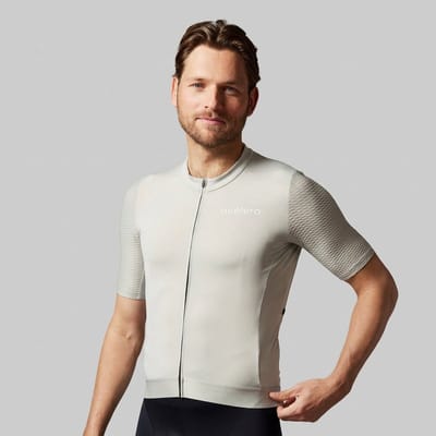 Acelera Intermediate Wielershirt - Fietsshirt Heren Korte Mouw - Wielrenshirt - Fietskleding - Off white - Maat L