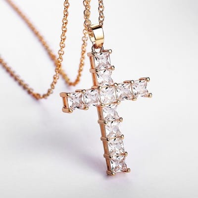 WiseGoods Luxe Kristal Kruis Ketting Dames - Rozenkrans Kettingen - Sieraad - Sieraden Cadeau - Kleding Accessoires - Goud 45cm