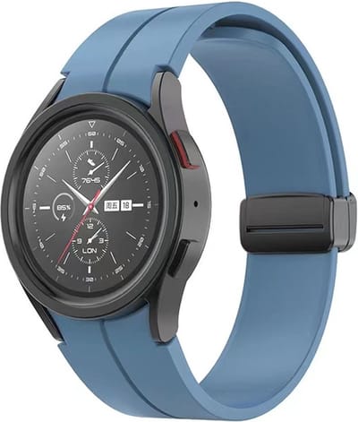 By Qubix - Geschikt voor Samsung Galaxy Watch bandje - D-buckle sportbandje 20mm - Blauw - Geschikt voor Samsung Galaxy Watch 7 (40 & 44mm) - Galaxy Watch FE - Galaxy Watch 6 - Galaxy Watch 6 Pro - Galaxy Watch 5 - 5 Pro - Galaxy Watch 4 - 4 Classic