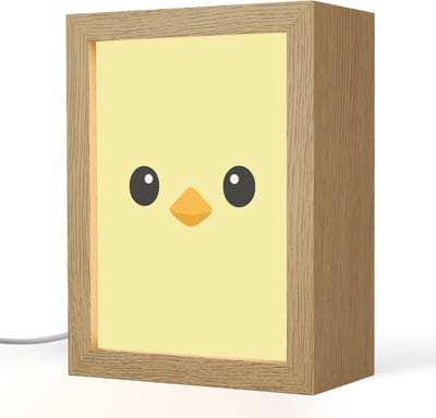 Nachtlampje 15x20 cm - Kinder lampje - Kuiken - Vrolijk - Geel - Minimalistisch - Tafellamp kinderkamer - Slaapkamer lamp - Bedlamp kinderen - Kinderlampje stopcontact - Wandlamp babykamer - Nachtlampjes