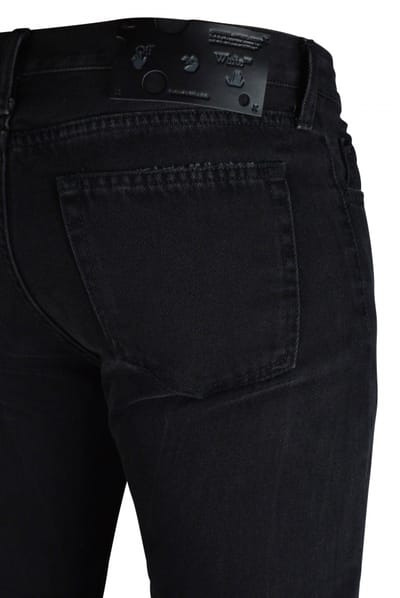 Gebroken witte jeans zwart