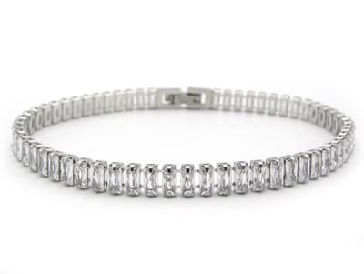 Stalen tennisarmband dames zilverkleurig met rechthoekige kleurloze steentjes stainless steel 20,5 cm grote maat