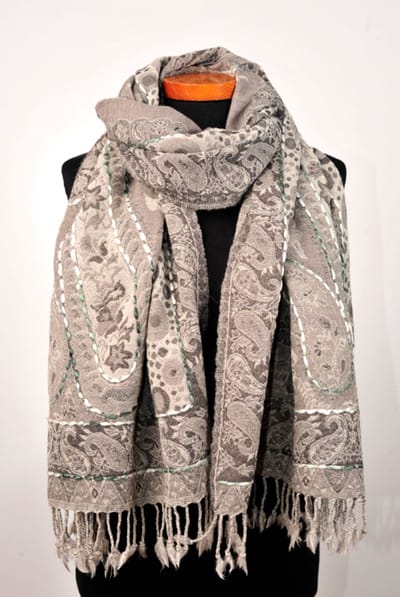 Wollen geborduurde sjaal en omslagdoek Fris-Grijs, Merino wol, 72 * 190 cm
