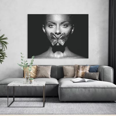 Schilderij Woonkamer - Canvas Schilderij - Butterfly Woman - 100 x 75 cm - PosterGuru