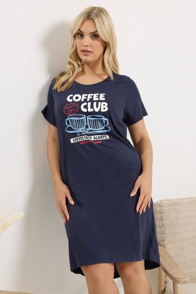 Yours Navy Blauwe 'Coffee Club' Nachthemd Met Lange Achterkant Size 50-52