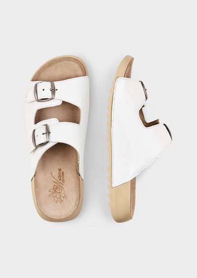 Leren sandaaltjes met metalen gespen - wit - Gr. 36 van Goldner Fashion