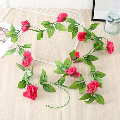 Bloemenslinger met 9 Rozen Donker Roze - Stijlvolle Bloemenstreng voor Decoratie, Fietsmand of Stuur - 240 CM Bloemen - Plastic Kunstbloemen Fiets Slinger