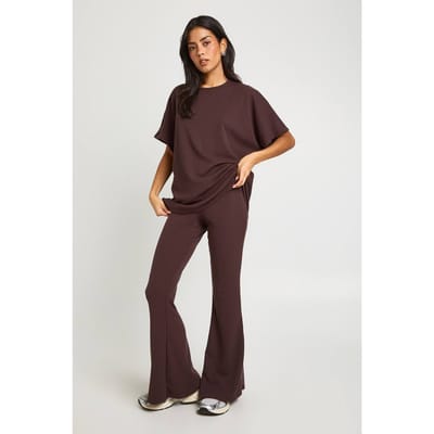 boohoo Dames Twee-tinten geribbelde uitlopende legging & top co-ord | Chocoladebruin | Maat: 34