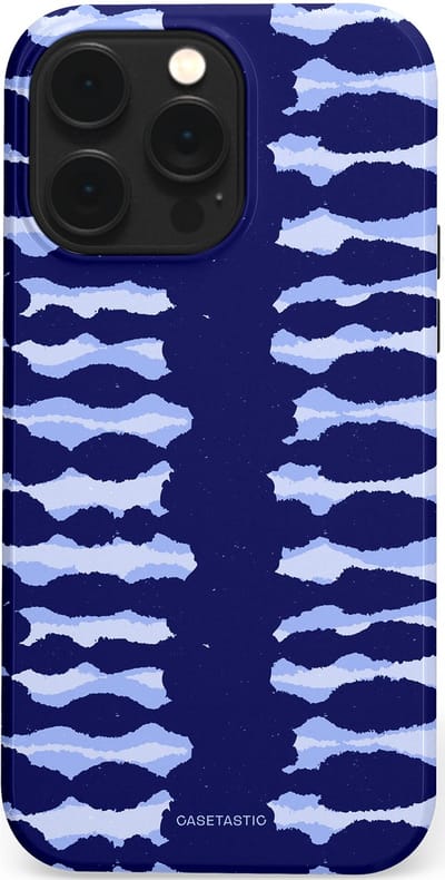 Casetastic Hoesje Geschikt voor Apple iPhone 14 Pro Max Magsafe - Stijlvolle Beschermende Duo-layer Case - Golven in blauw