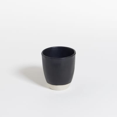 The Table Amsterdam Atelier Mok - Black Pepper - 130 ml - Zwart