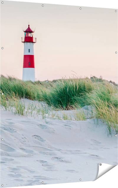 Gards Tuinposter Strand en Duinen met een Vuurtoren - 120x160 cm - Tuindoek - Tuindecoratie - Wanddecoratie buiten - Tuinschilderij