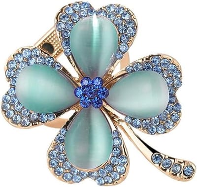 Clover Broche - Geluksaccessoire - Feestelijke Decoratie - Kristallen Steentjes - 9.4 x 6.8 cm - Groen