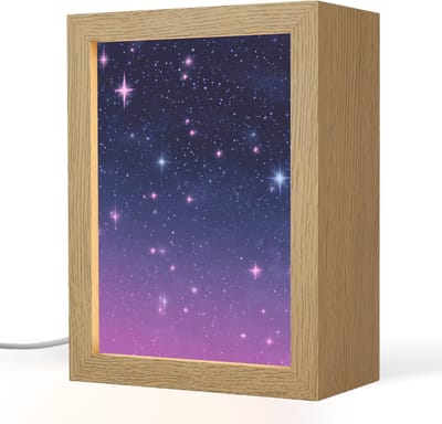 Nachtlampje 15x20 cm - Kinder lampje - Hemel - Sterren - Blauw - Tafellamp kinderkamer - Slaapkamer lamp - Bedlamp kinderen - Kinderlampje stopcontact - Wandlamp babykamer - Nachtlampjes