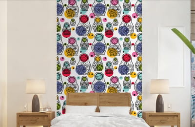 Behang - Fotobehang Matroesjka - Patronen - Baby - Breedte 150 cm x hoogte 240 cm