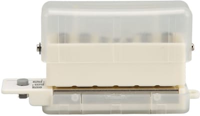 Dailygoods- Papierperforator Draagbaar - 6-gaats Perforator - Verstelbaar - Met Chip-Verzamelbox - Geschikt voor A4/A5/B5 - Stans tot 2 Vellen - Papierpons