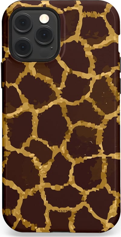 Casetastic hoesje geschikt voor Apple iPhone 12 / Apple iPhone 12 Pro - MagSafe - Dubbellaagse bescherming - Afrikaanse Giraffenprint - Fashion Case - Zwart Bruin Goud Olijfgroen