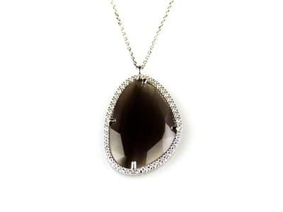 model Druppel gezet ketting in zilver met hanger gezet met donkergrijze steen en cubic zirconia