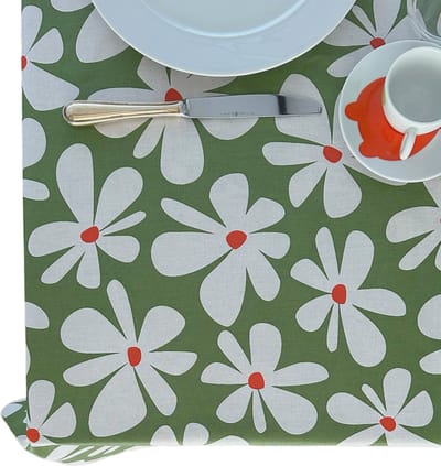 BINK Bedding Tafelkleed - Tafelzeil Flower Groen - Acryl gecoat Katoen 150 x 145 cm - afneembaar - wasbaar - feest - feestdecoratie - kinderfeestje - verjaardag - buiten eten - bloemen - wit - rood - groen