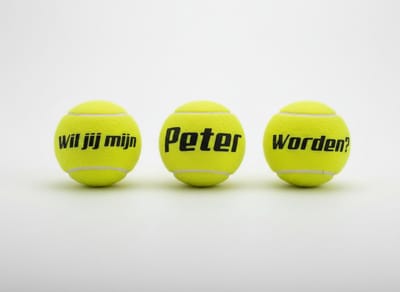 Hip met Pit Creaties Peter Vraag - Tennis/Padelballen Set - Wil je mijn Peter zijn? - 3 Ballen met Tekst - Inclusief 3 Houders
