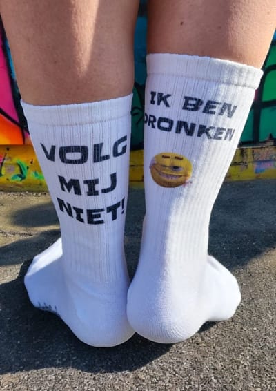LuckyDay socks- Festival sokken - Mismatch sokken - Verjaardag cadeau - Vrolijke sokken - Witte sokken - Tennis sokken - Sport sokken - Party sokken - Valentijns cadeau - Sokken met tekst - Aparte sokken - Grappige sokken - Drank sokken - Maat 37-44
