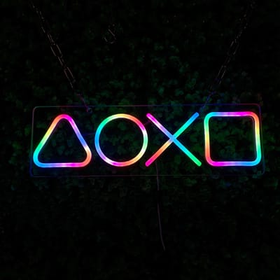 Klikkopers® - Neon Lamp - Neon Led Lamp - Game Controller Buttons Playstation Met Ophanghaakje - Neon Verlichting - Wandlamp