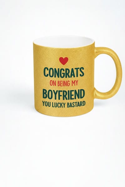 Gouden Glitter Mok Vriend - Grappig Cadeau 'Congrats op mijn Vriend, You Lucky Bastard' - Unieke Keramische Beker voor Hem