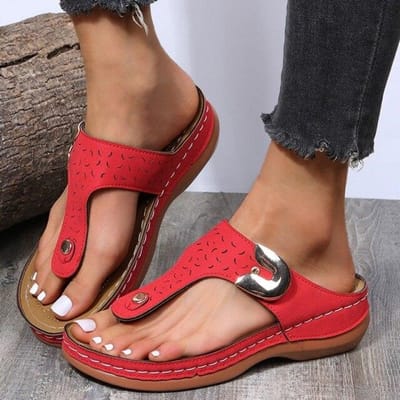 Zomer Strand Slippers Metalen Gesp Holle Dames Schoenen voor Retro Sleehakken Platform Schoenen Middenhoge Sandalen Gesp Slippers 41 red